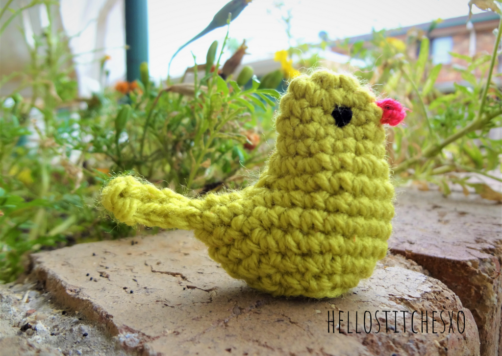 Tiny bird amigurumi free pattern