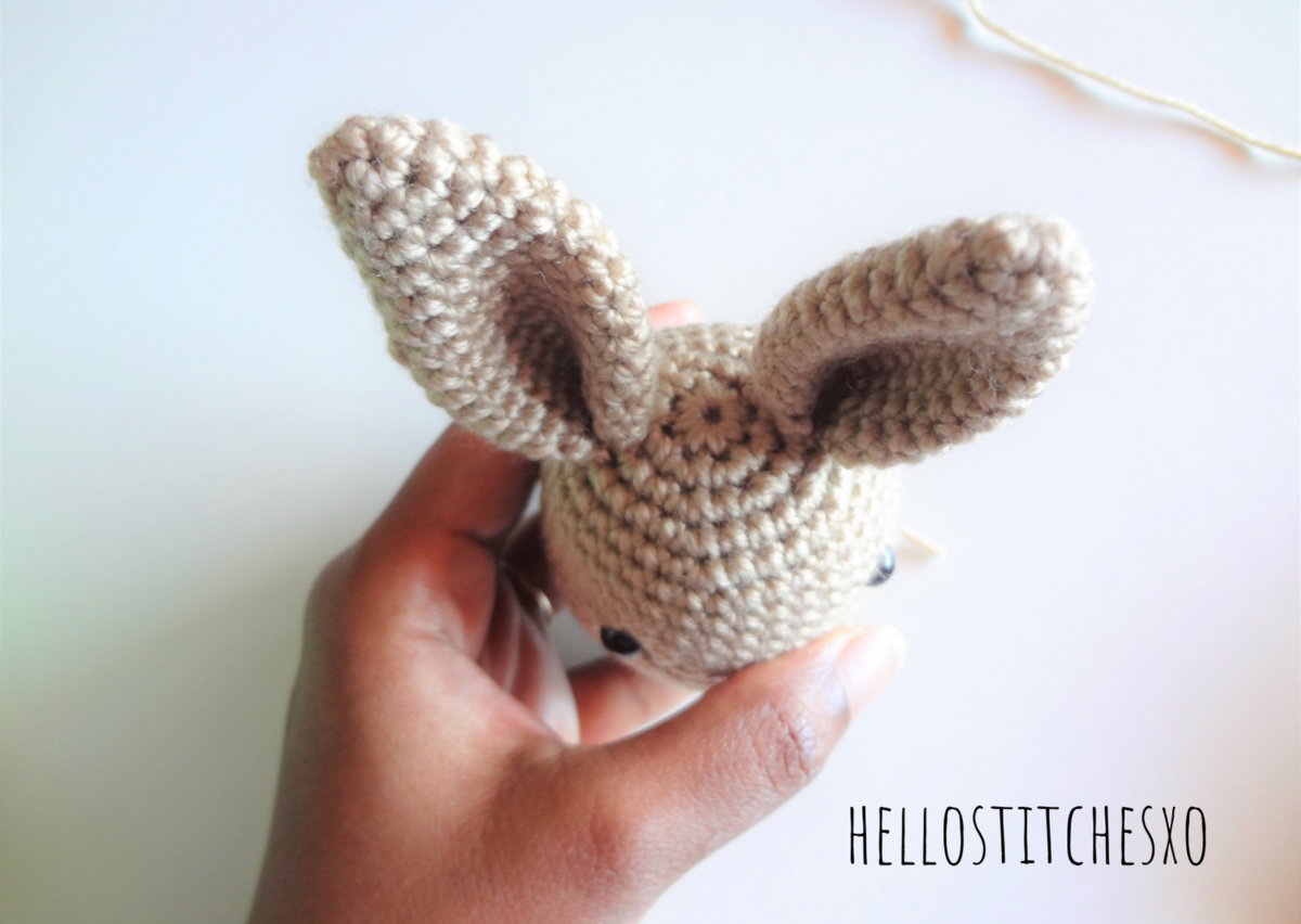 Rabbit amigurumi free pattern with video tutorial - hellostitches xo